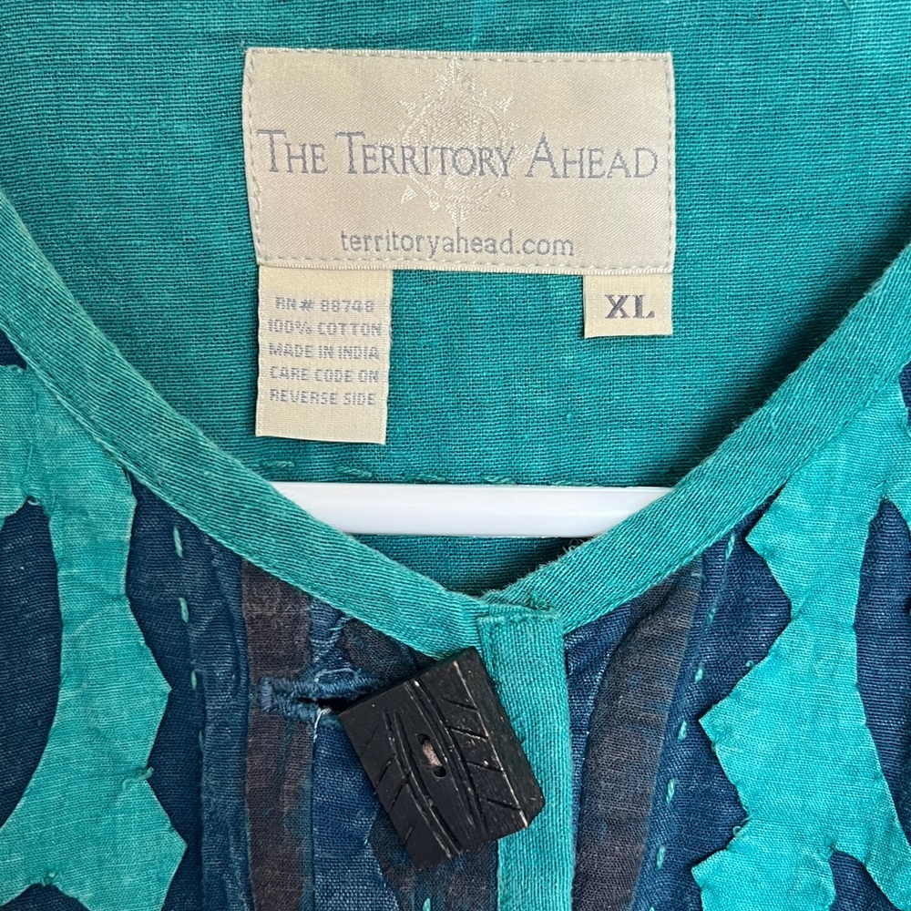 The Territory Ahead Vintage, Quilted, Appliqué Jacket with wood buttons - Sz XL - Picture 2 of 12